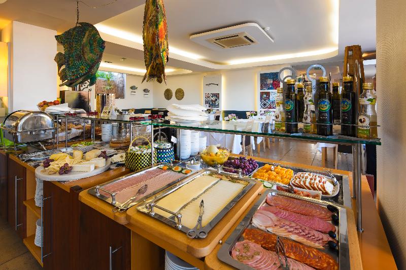 Costa d'Oiro Ambiance Village - Restoran