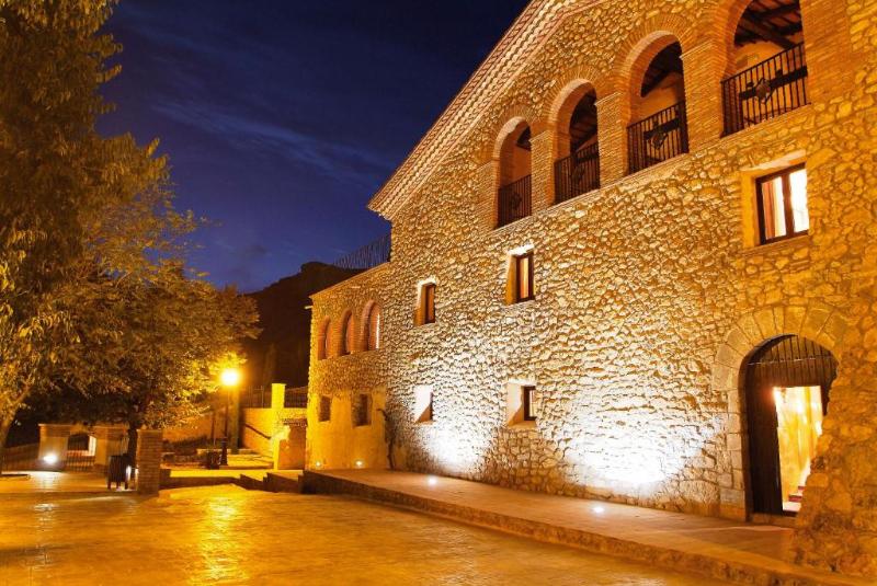La Figuerola Hotel & Restaurant - Genel
