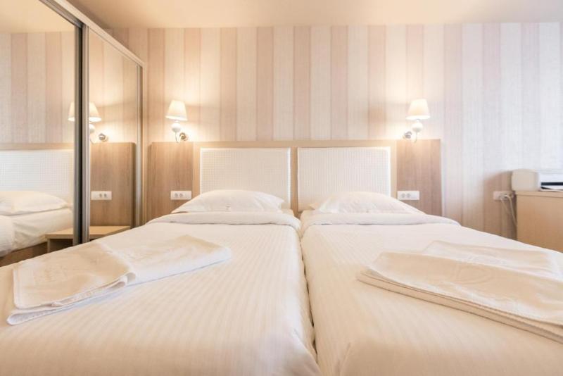 Bacolux Craiovita Hotel & Events - Oda