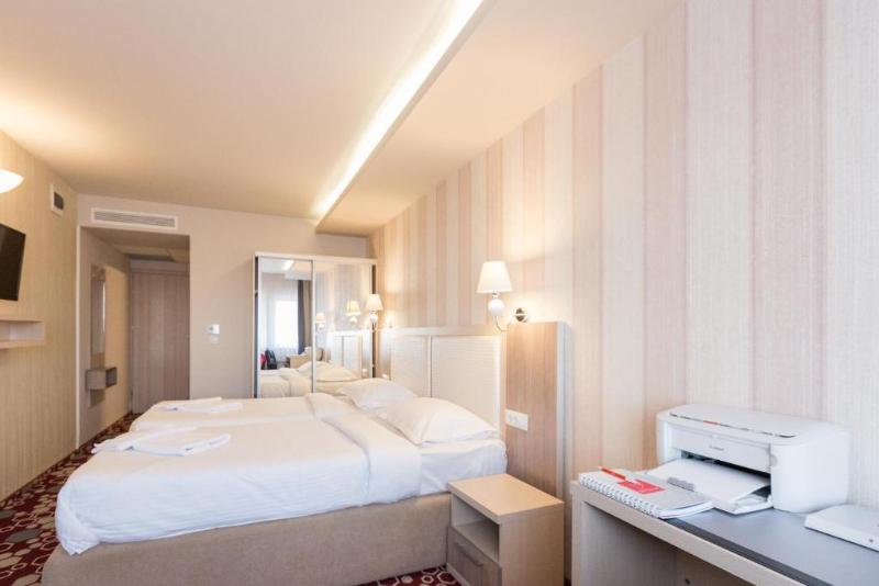 Bacolux Craiovita Hotel & Events - Oda