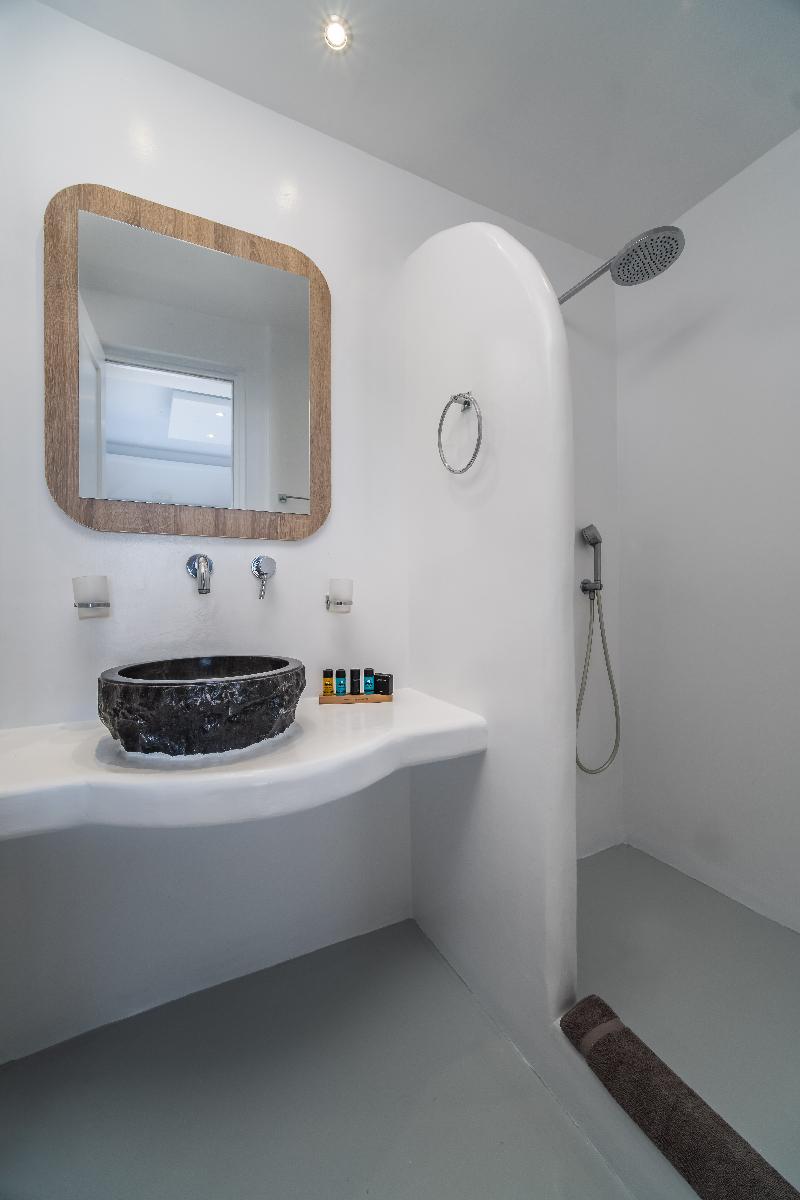 Serenita Luxury Suites - Oda