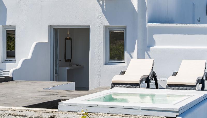 Serenita Luxury Suites - Oda