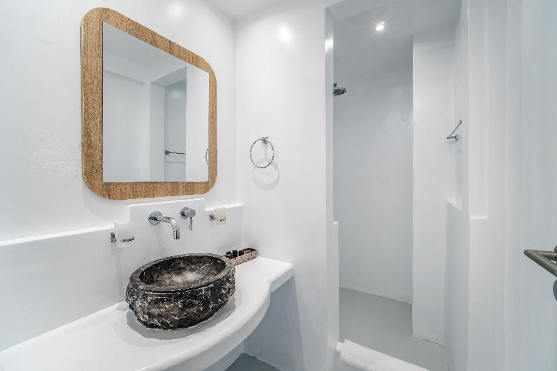 Serenita Luxury Suites - Oda