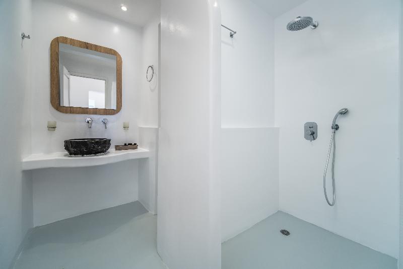 Serenita Luxury Suites - Oda