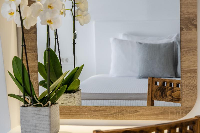 Serenita Luxury Suites - Oda