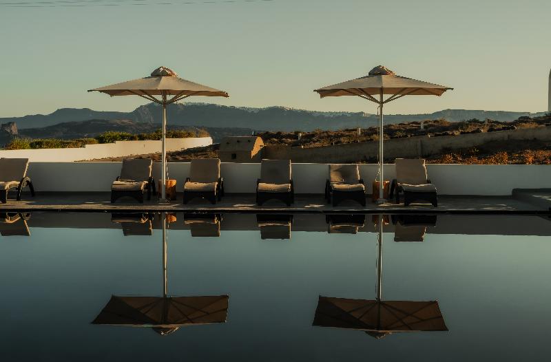 Serenita Luxury Suites - Havuz