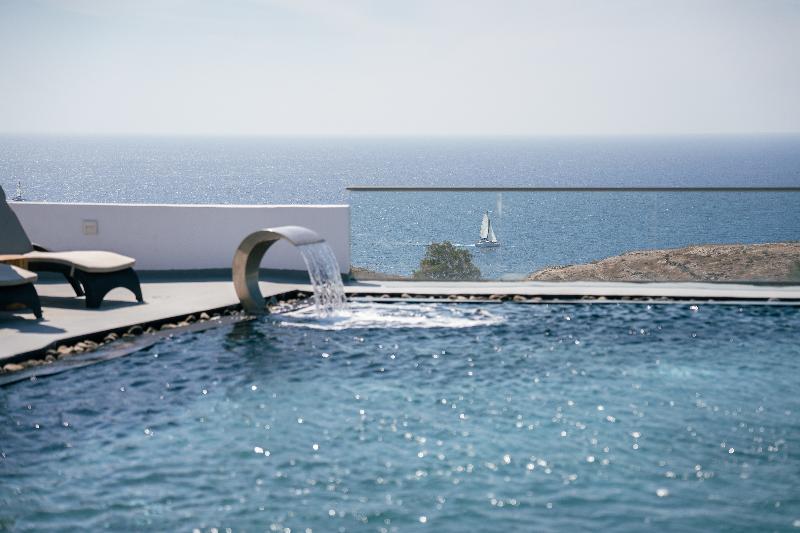 Serenita Luxury Suites - Restoran