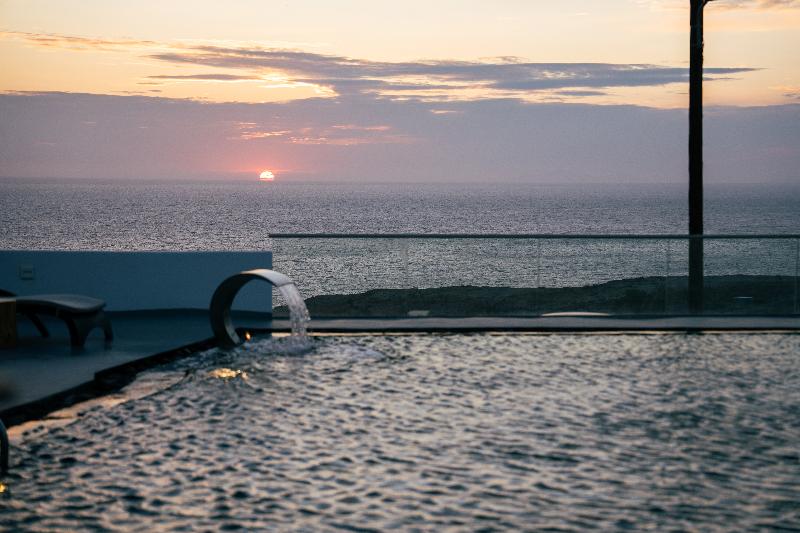 Serenita Luxury Suites - Restoran