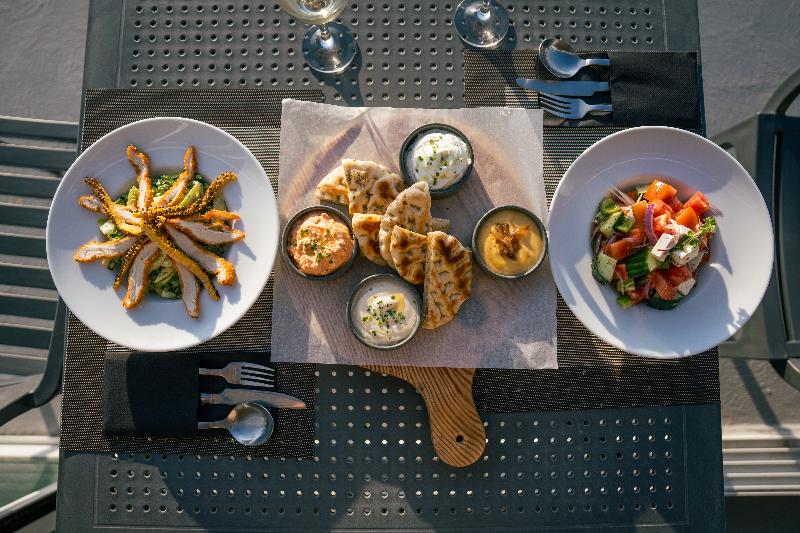 Serenita Luxury Suites - Restoran