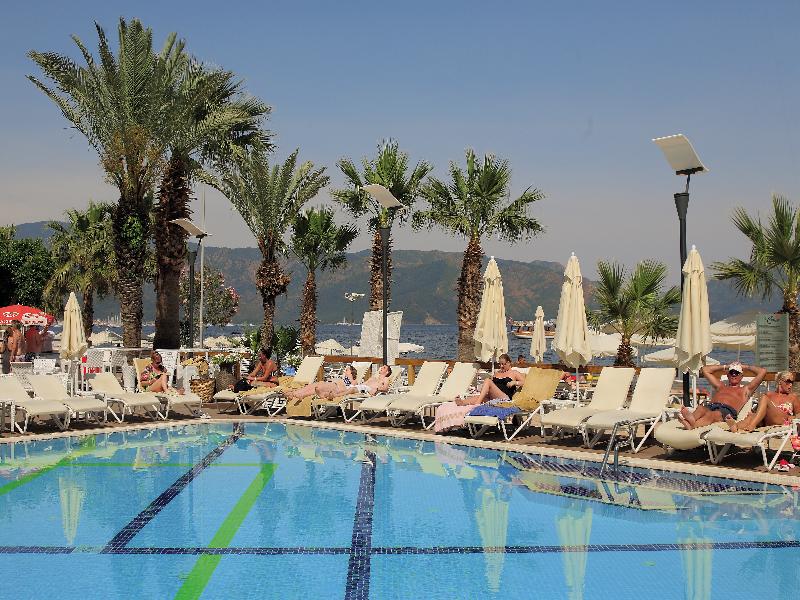 Cettia Beach Resort - Havuz