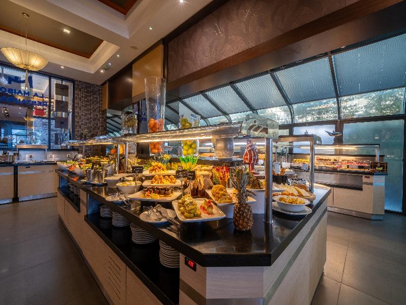 Cettia Beach Resort - Restoran