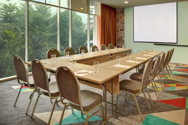 Ibis Styles Makassar Samratulangi - Toplantı