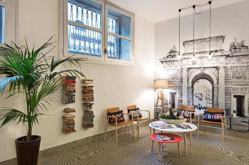 B&B Hotel Milano Sant'Ambrogio - Lobi
