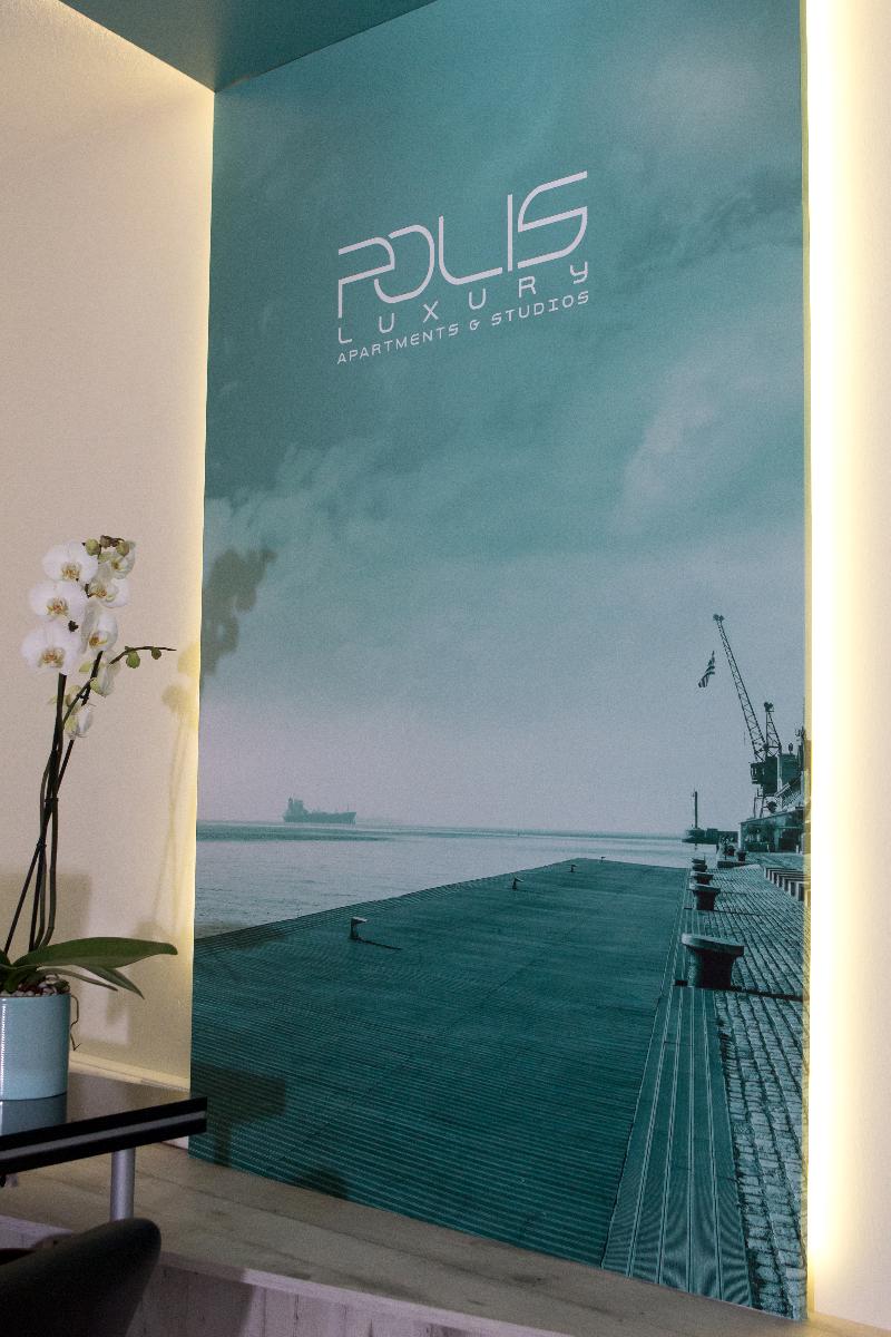 Polis Apartments - Genel
