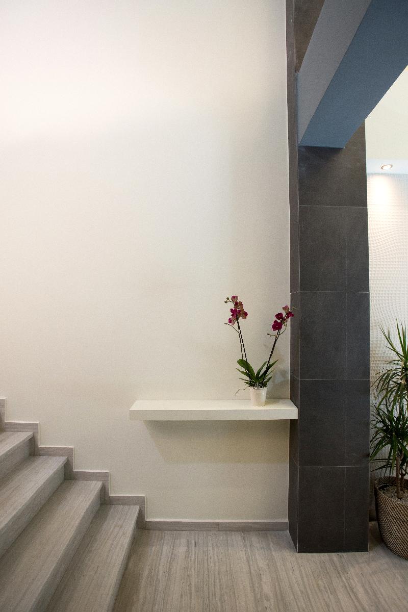 Polis Apartments - Genel