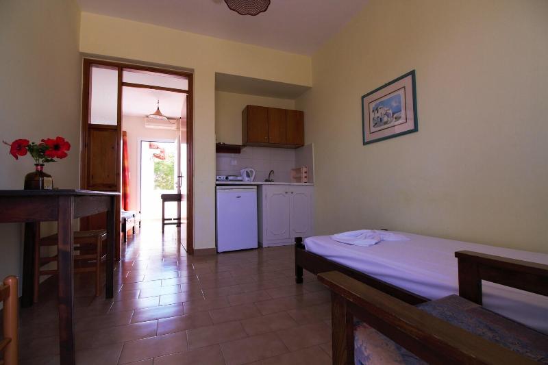 Ampavris Family Apartments - Oda