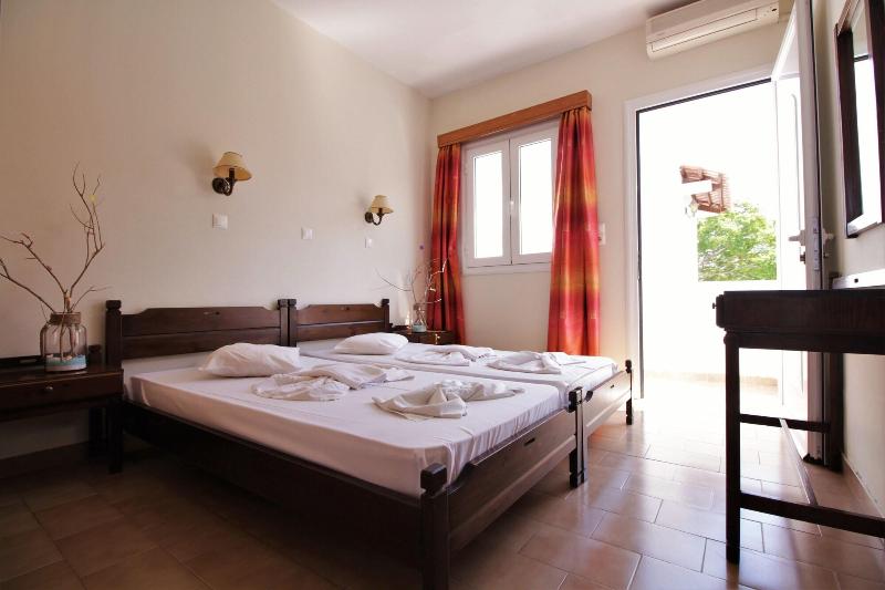 Ampavris Family Apartments - Oda