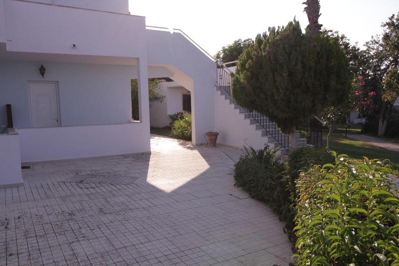 Ampavris Family Apartments - Oda