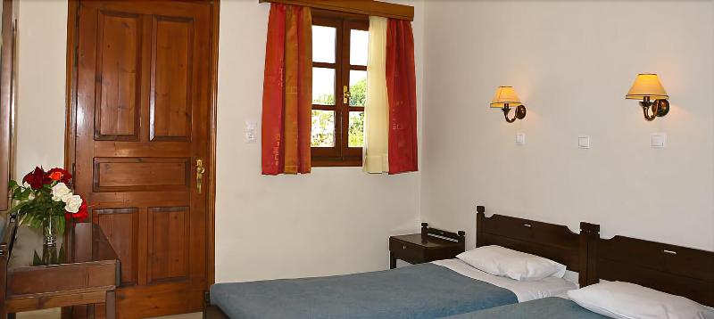 Ampavris Family Apartments - Oda