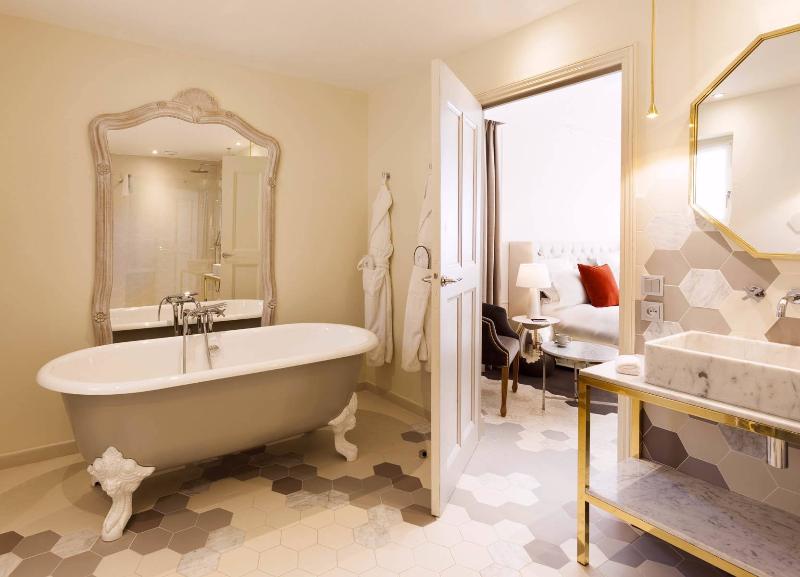 Mas des Herbes Blanches Hotel & Spa - Oda