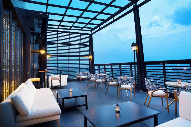Four Points by Sheraton Bandung - Lobi