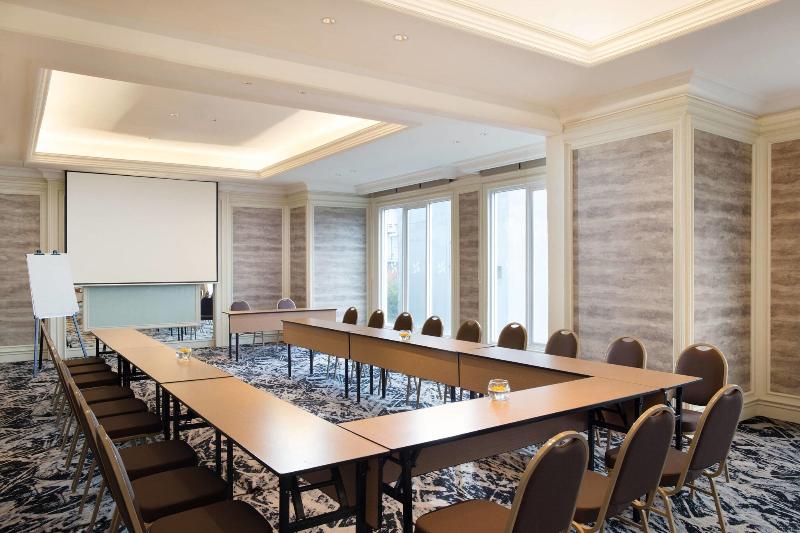 Four Points by Sheraton Bandung - Toplantı