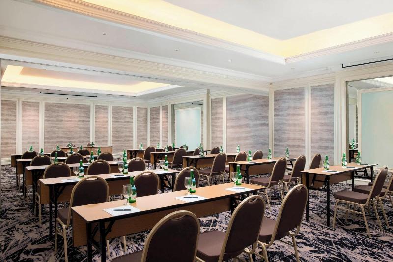 Four Points by Sheraton Bandung - Toplantı