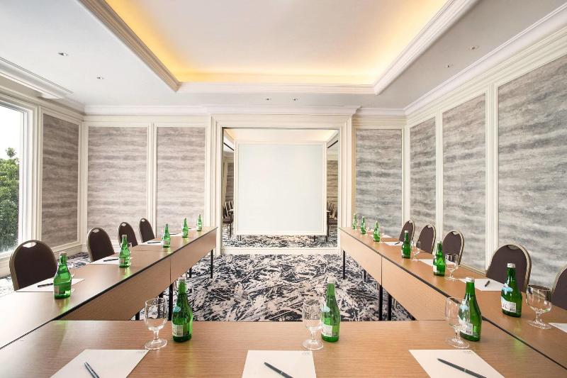 Four Points by Sheraton Bandung - Toplantı