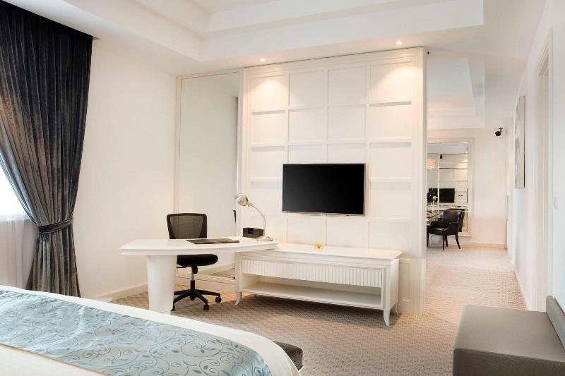Four Points by Sheraton Bandung - Oda