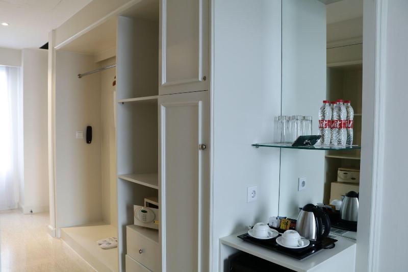 Four Points by Sheraton Bandung - Oda