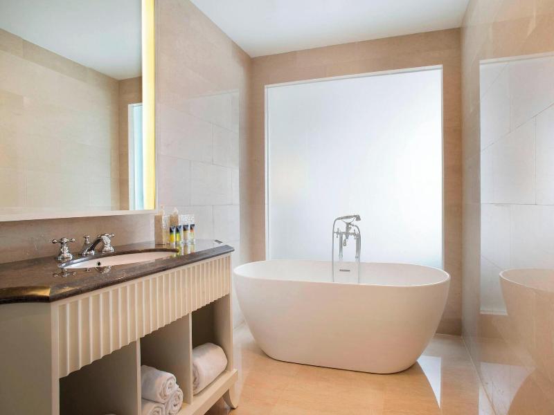 Four Points by Sheraton Bandung - Oda