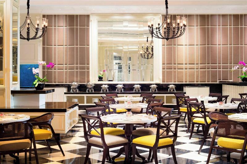Four Points by Sheraton Bandung - Restoran