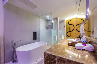 Crest Resort and Pool Villas fotoÄŸrafÄ±
