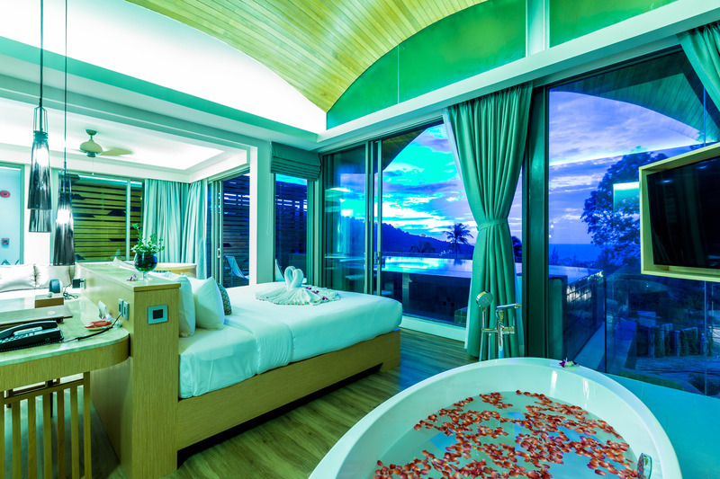 Crest Resort and Pool Villas - Oda