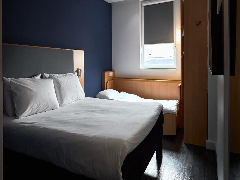 Holiday Inn Express Skopje City Centre by IHG - Oda