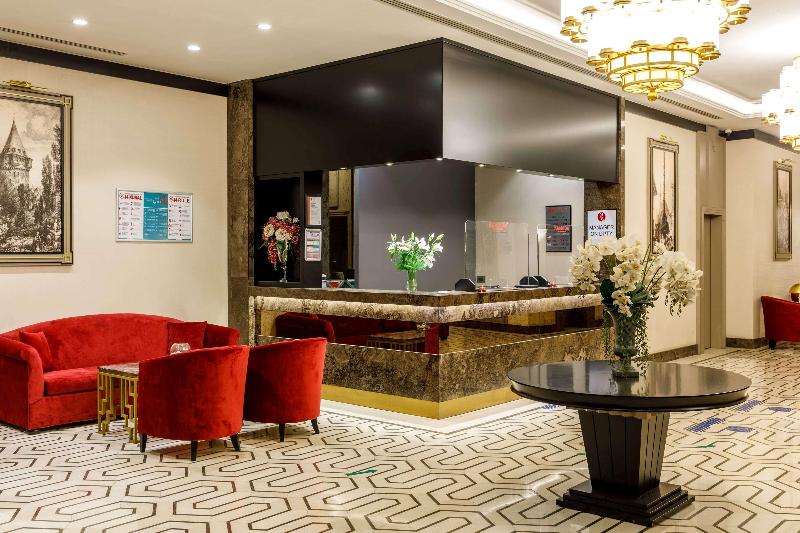 Ramada By Wyndham Istanbul Golden Horn - Lobi