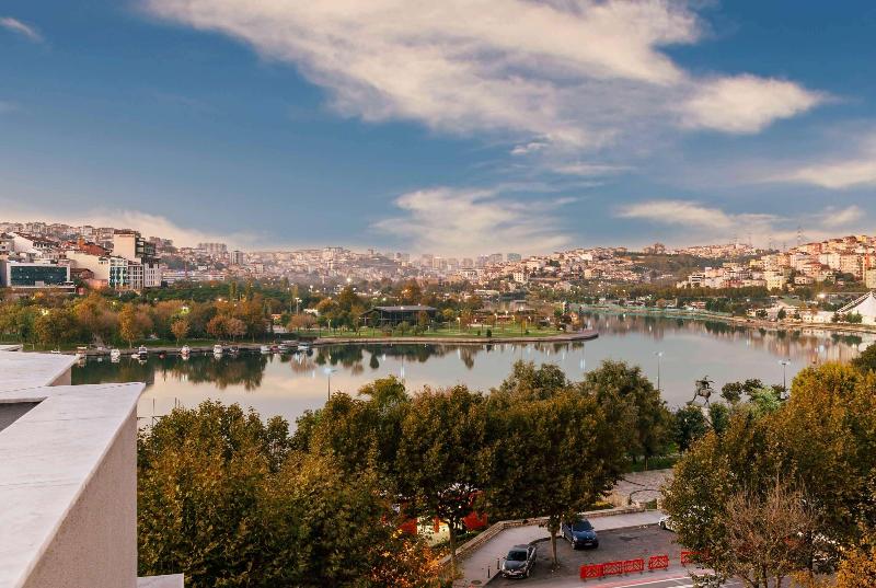 Ramada By Wyndham Istanbul Golden Horn - Oda
