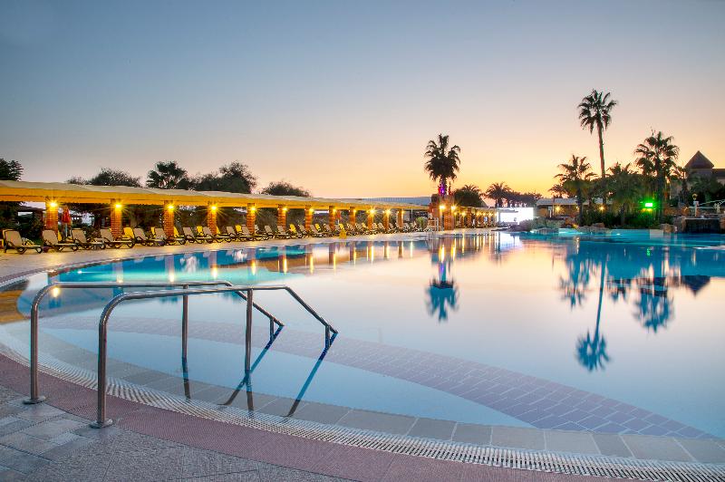 Pine Beach Belek - Havuz