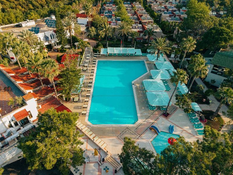 Pirates Beach Club - Genel