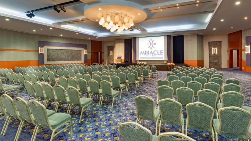 Miracle Resort - Toplantı