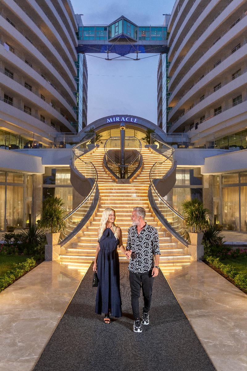 Miracle Resort - Genel