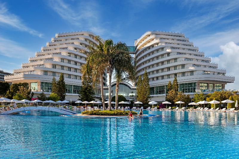 Miracle Resort - Genel