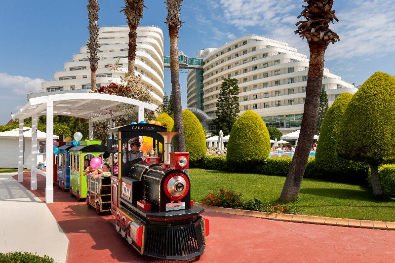 Miracle Resort - Genel