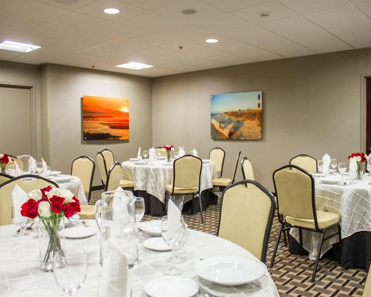 Comfort Inn Syosset-Long Island - Genel