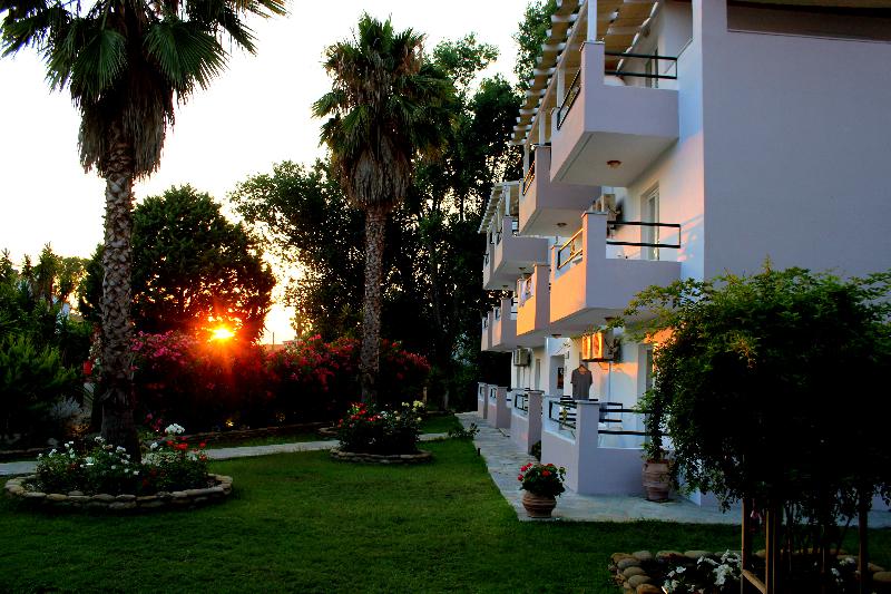 Cavos Beach House - Genel