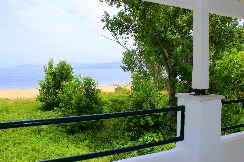 Cavos Beach House - Genel