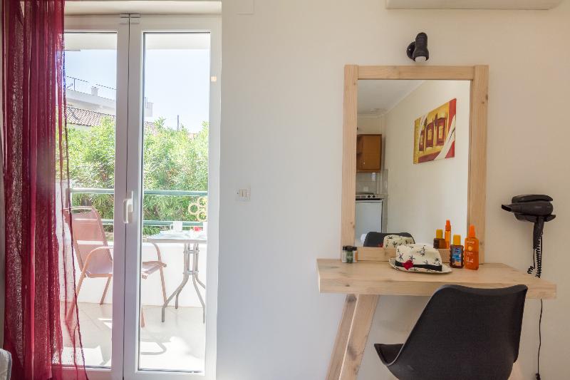 Cavos Beach House - Oda