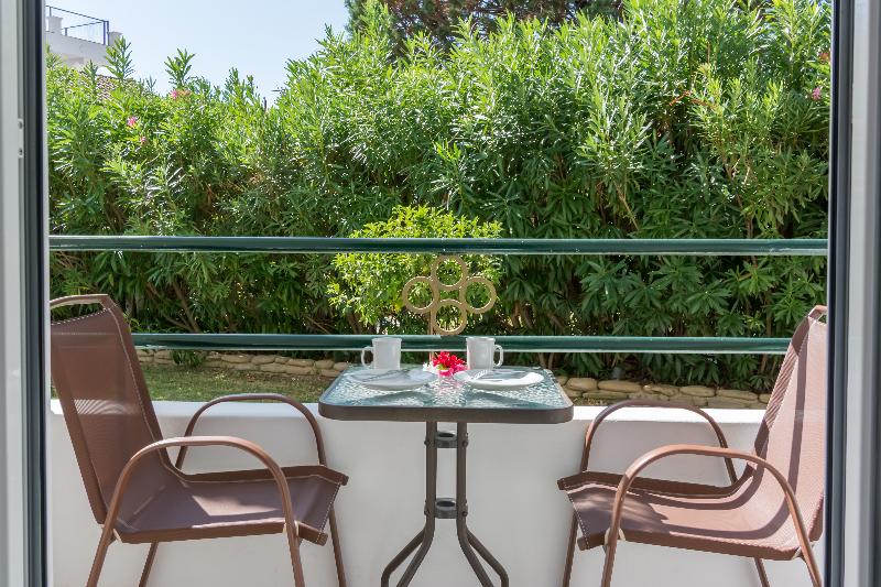 Cavos Beach House - Teras