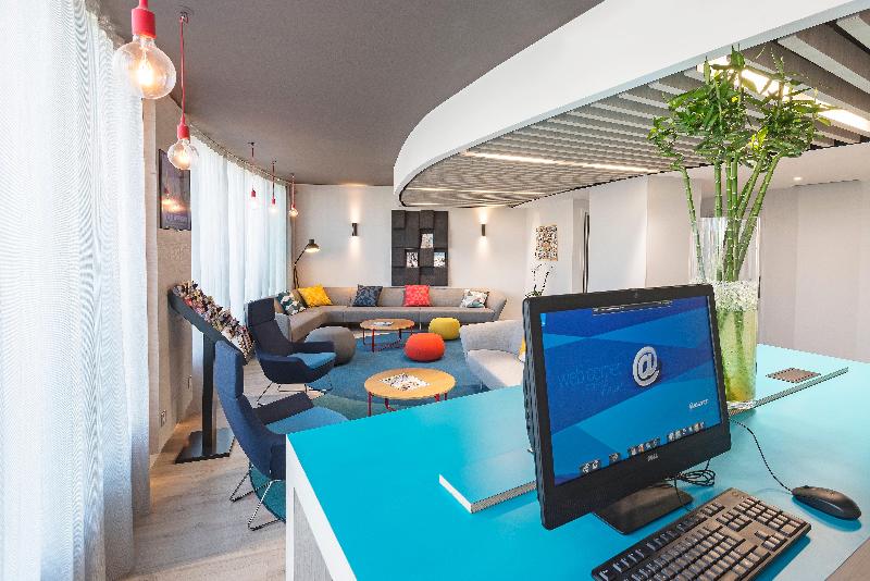 Holiday Inn Express Paris Velizy - Genel
