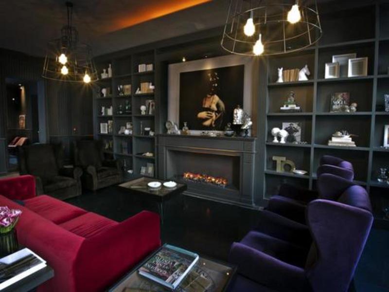 Nemi Hotel - Lobi